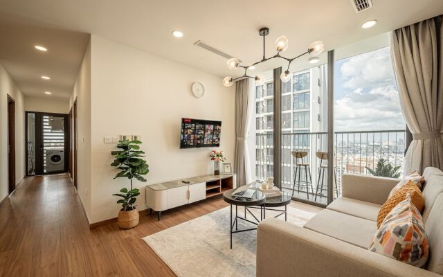 Eco Green Saigon Luxury Apartment Hotel