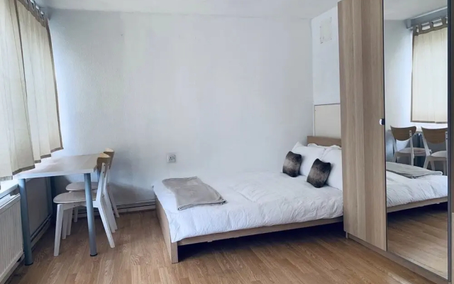 EastEnd Rooms