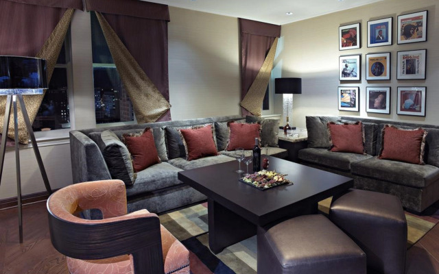 Hu. Hotel