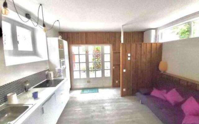 Appt 2 Chambres Calme,Clim, Plage Et Gare Proche Pkg