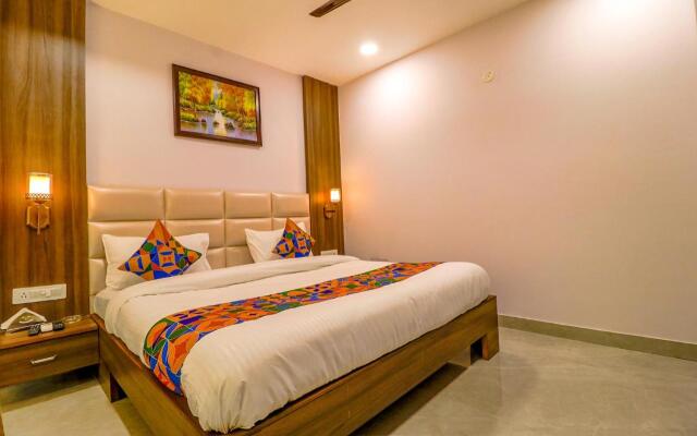 Fabhotel Prime K9 Regency