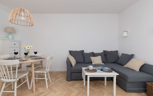 Gdynia Sea View Apartment by Renters