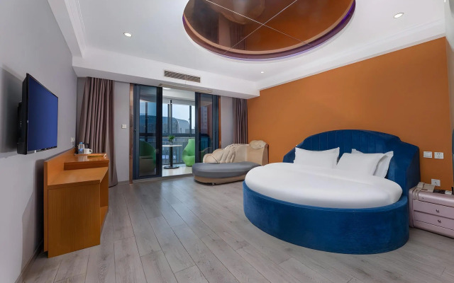 GreenTree Alliance Huzhou Changxing Zhebei Business Square Hotel