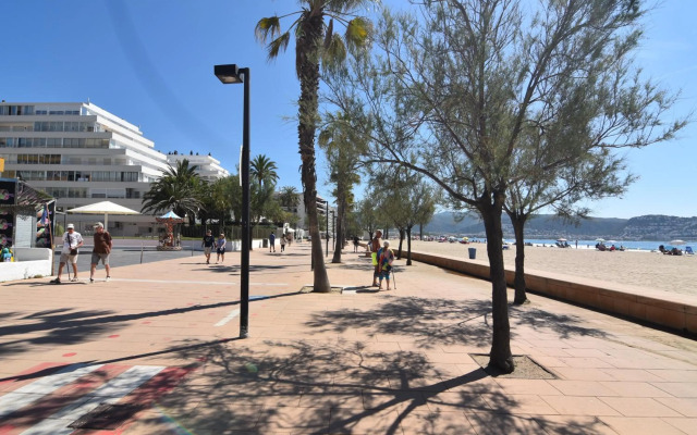 RNET - Rhc 1613 - Roses Costa Brava