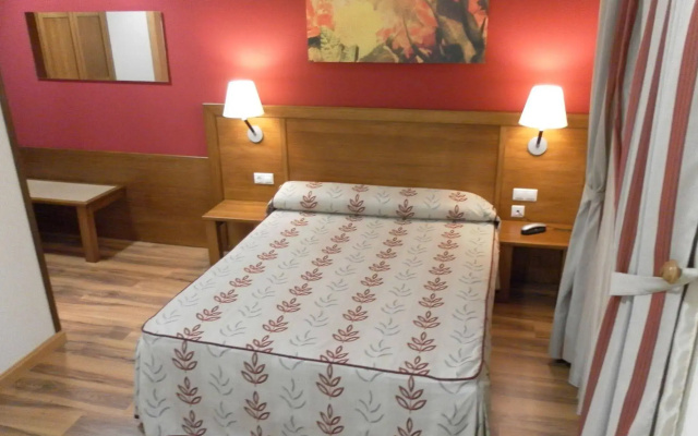 Hotel Milagros Rio Riaza