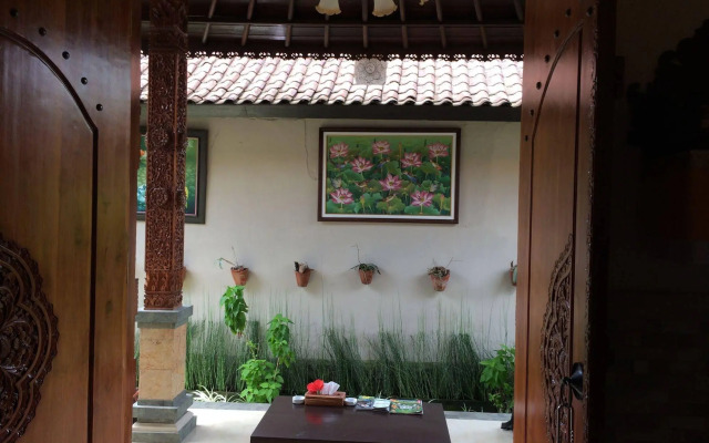 Uma Dewi Guest House