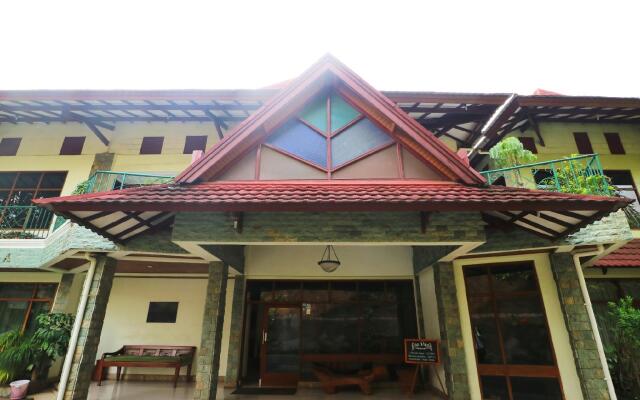 OYO 154 Griya Patria Guest House