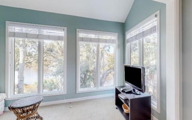4371 Windswept Lakeside