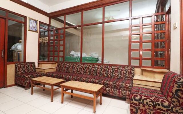 OYO 29010 Hotel Saiom Palace