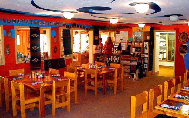 Capitol Reef Inn & Cafe