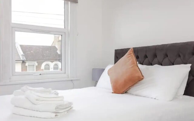Quiet 2 Bedroom Flat in Peckham Rye