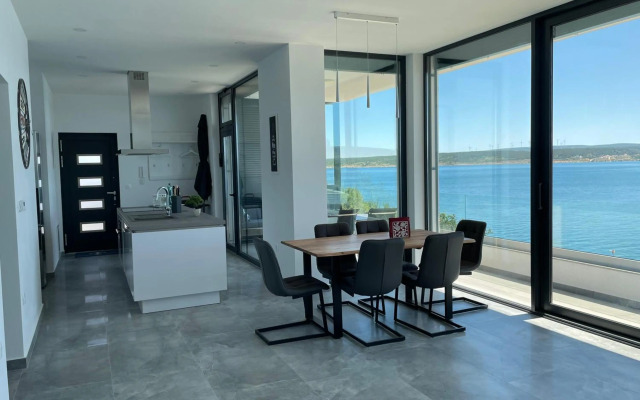 Palms & Beach Maslenica