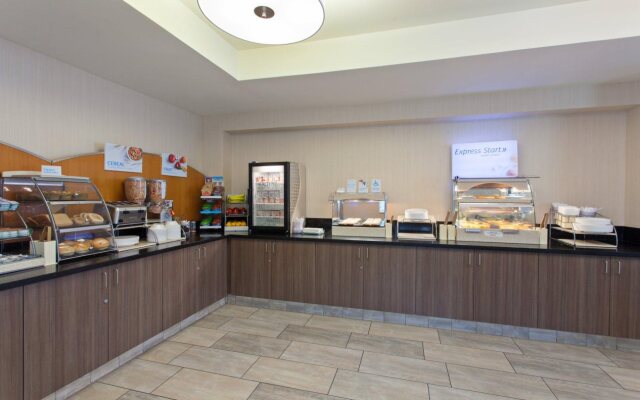 Holiday Inn Express San Bernardino - Colton by IHG
