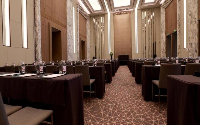 Hotel Plaza Carnival Qingdao