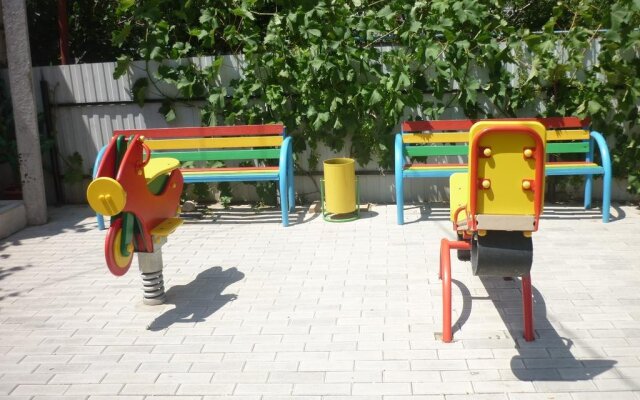 Vlas Guest House — фото