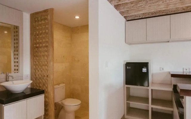 Istha Puri By Dwaraloka