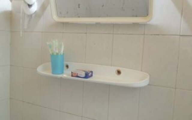 Truc Lam Hotel