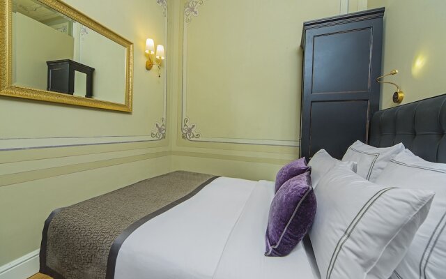 Sophisticatedly Decorated 2 Bedroom Apartment in Galata