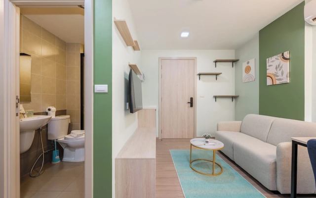 Peaceful Retreat in Heart of Phuket C210
