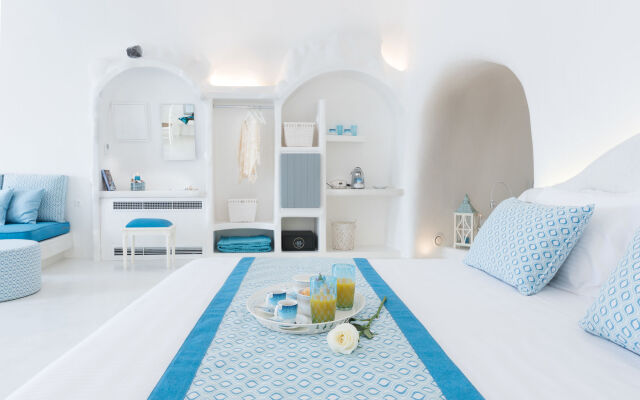 Theodora Suites - Adults Only