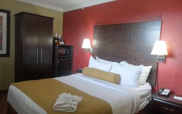 Best Western Plus Bowmanville