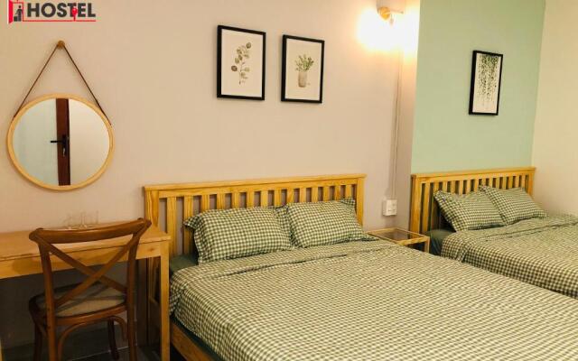 STAY hostel 2 - 350m from the ferry