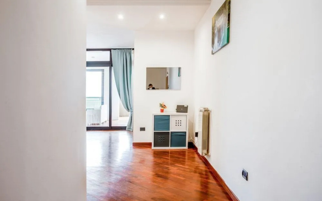 Bari Waterfront Apartment