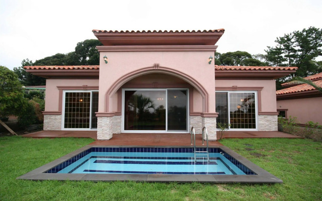 PalmValley Pool Villa Resort