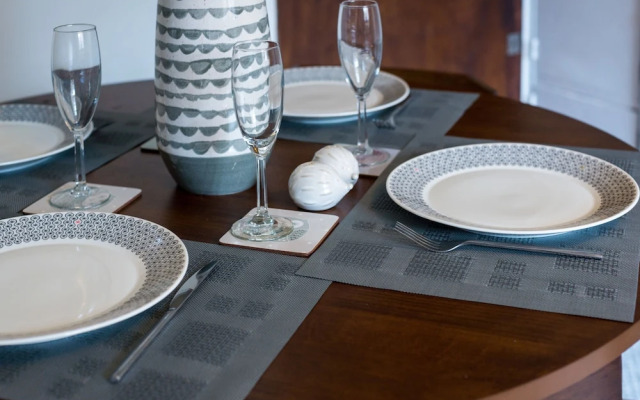 Warm and welcoming Home in Putney