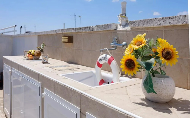 Seafront Luxury Belvedere With Panoramic Terrace