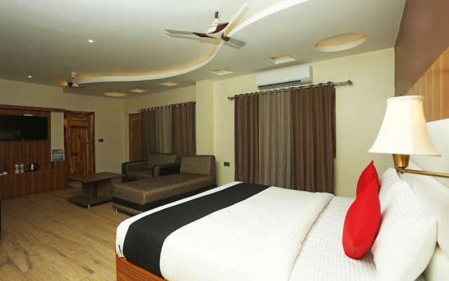 Capital O 18317 Hotel Samriddhi Retreat