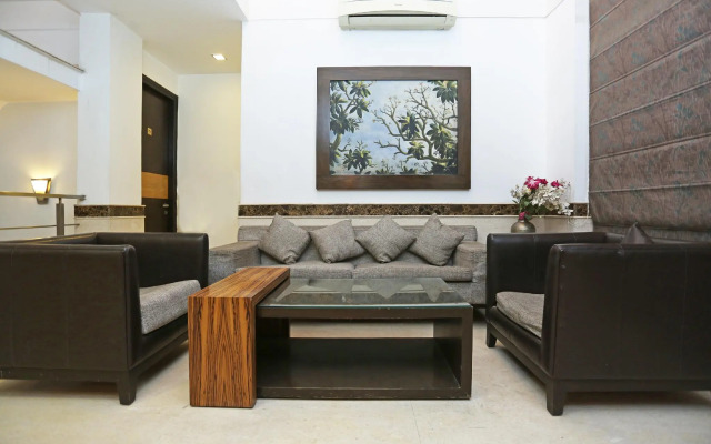 OYO 11524 Hotel Shubhhdeep Aashiyana