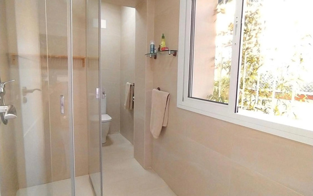 Apartamento Jardín Cerca del Centro