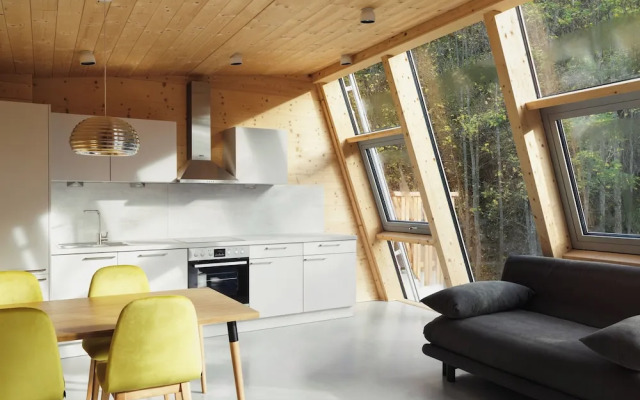 Mondholz - Urban Inn 24-7