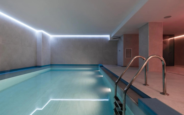 Suites Plaza Hotel & Wellness