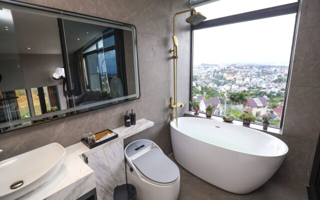 New Century Dalat Hotel