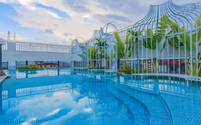 Panorama Garden Hotel with Infinity Pool at High Altitude, Jinxiangdun Yueting – Outside – Xishuangbanna