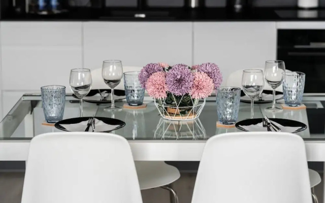 Stara Cegielnia by Renters Prestige
