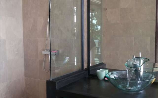 2 Bedroom Seaview Villa Laurenz