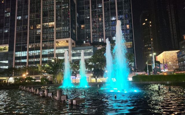 Luxury Upscale Retreat in Uptown Bgc, Metro Manila