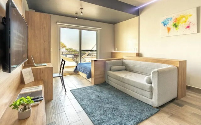 Loft with Pools and Rooftop Sky Bar