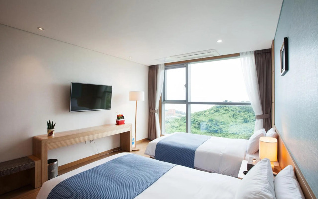 You Us Hotel