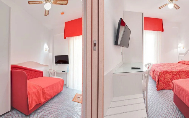 Hotel Caravelle
