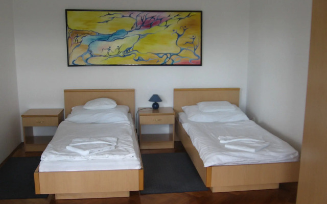 Leier Business Hotel