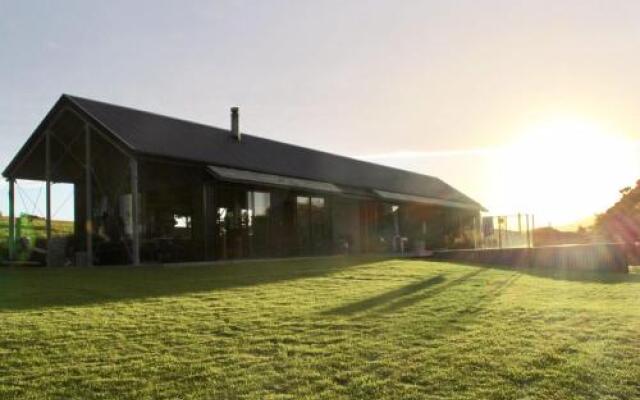 THE SHED Gerroa 4pm checkout on Sundays and Public Holidays