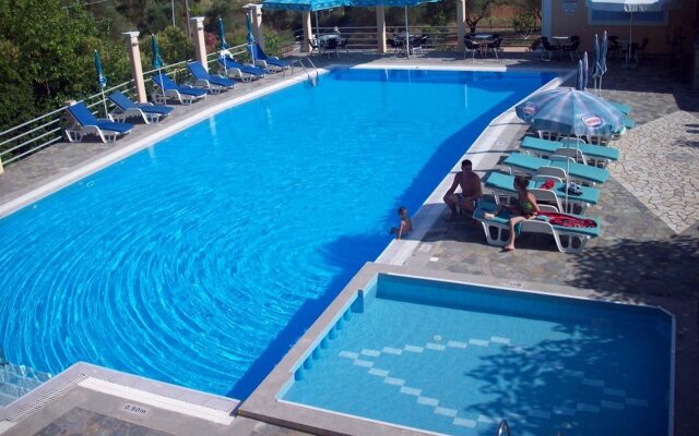 Ionis Hotel
