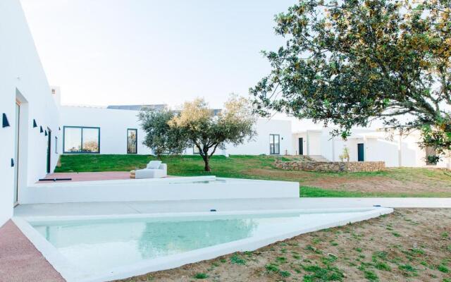 Montimerso Skyscape Country House