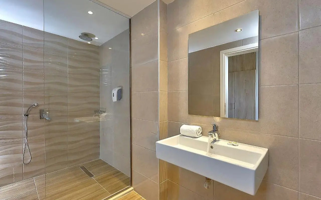 Vasia Royal Hotel