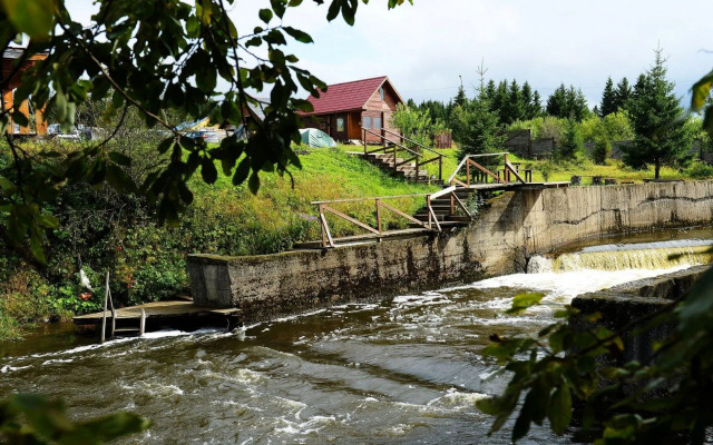 База отдыха У водопада