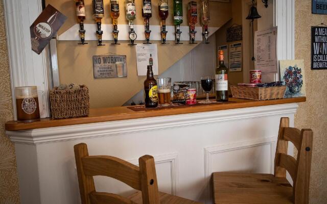 Raincliffe Hotel